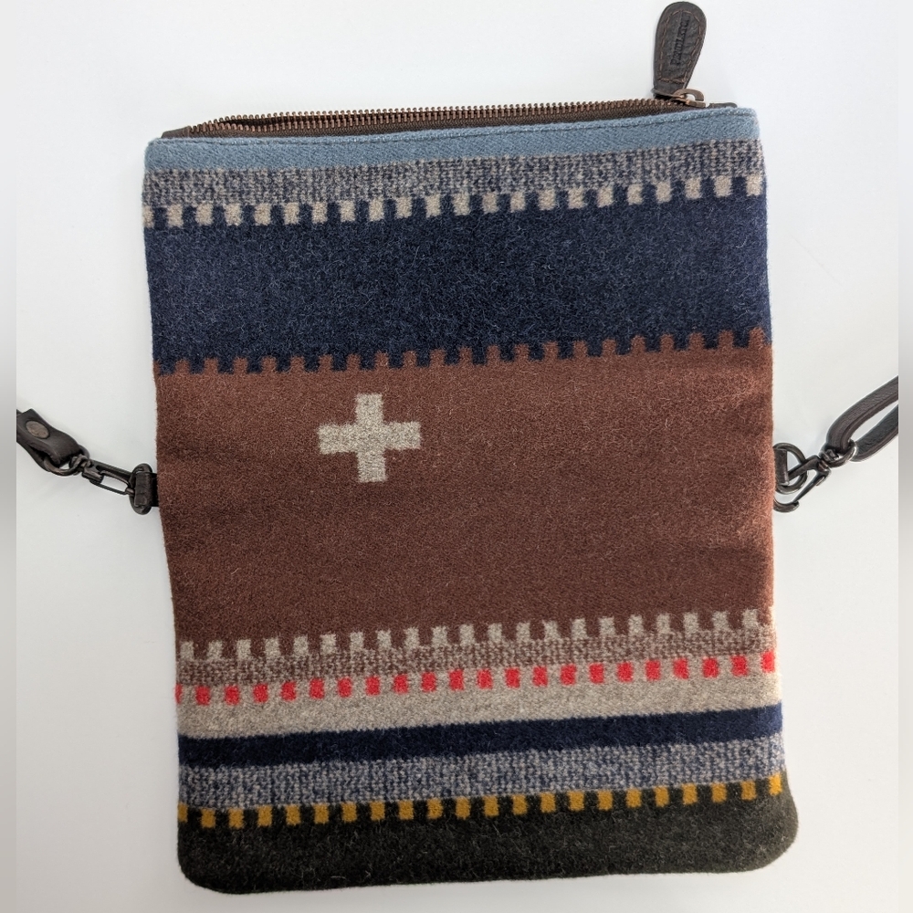 Pendleton Bridger Stripe Foldover Clutch Crossbody | Multicolor Wool Canvas - Picture 8 of 14